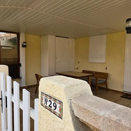 Petite Maison Climatisee A 250m De La